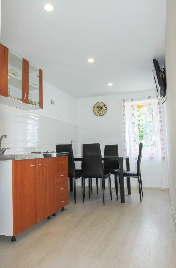Apartment Bugenvilija Lovran Eksteriør bilde